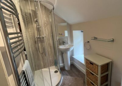 Shower room at Pennant Igyn Holiday Cottage