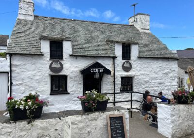 Cafe near Pennant Igyn Holiday Cottage